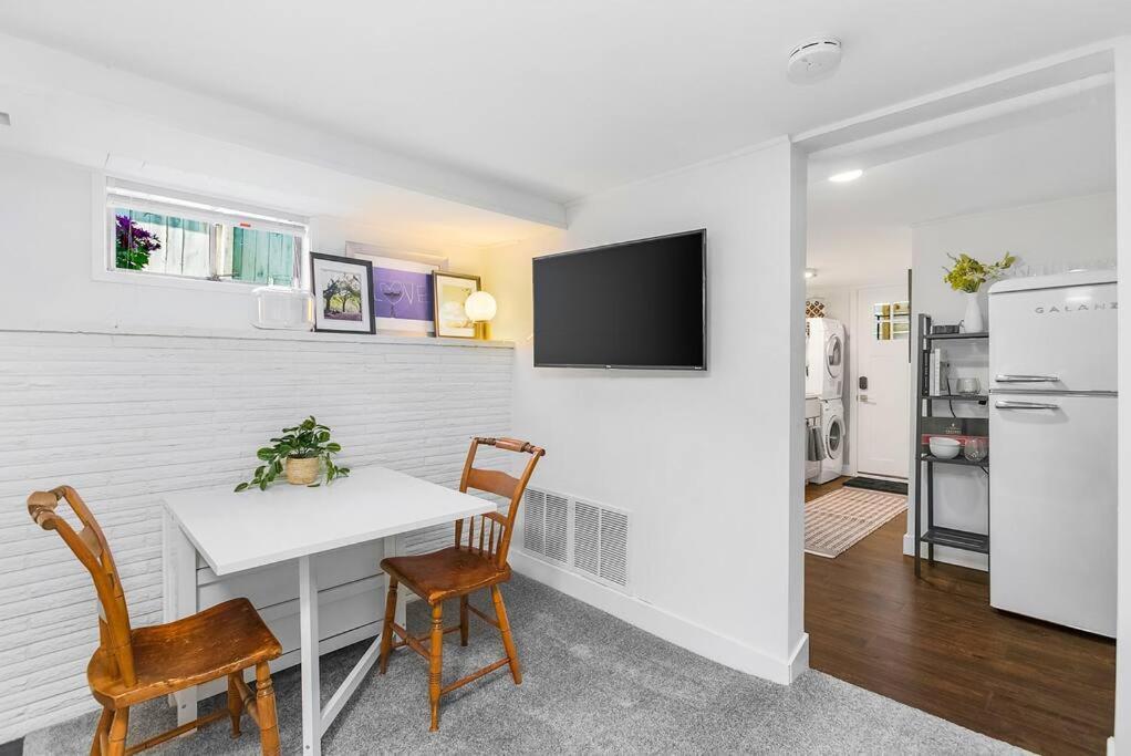 Lilac In Law, Picturesque Lower Unit Seattle Esterno foto